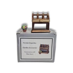 Porcelain Hinged Trinket Box Rustic Conservatory w/ Porcelain Plant Insert 2"